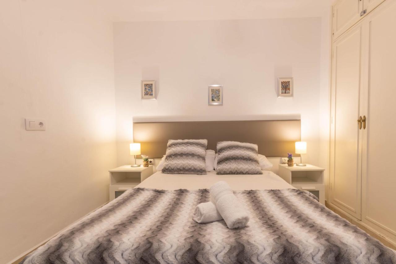 Apartamento Jardines De Murillo Seville Ngoại thất bức ảnh